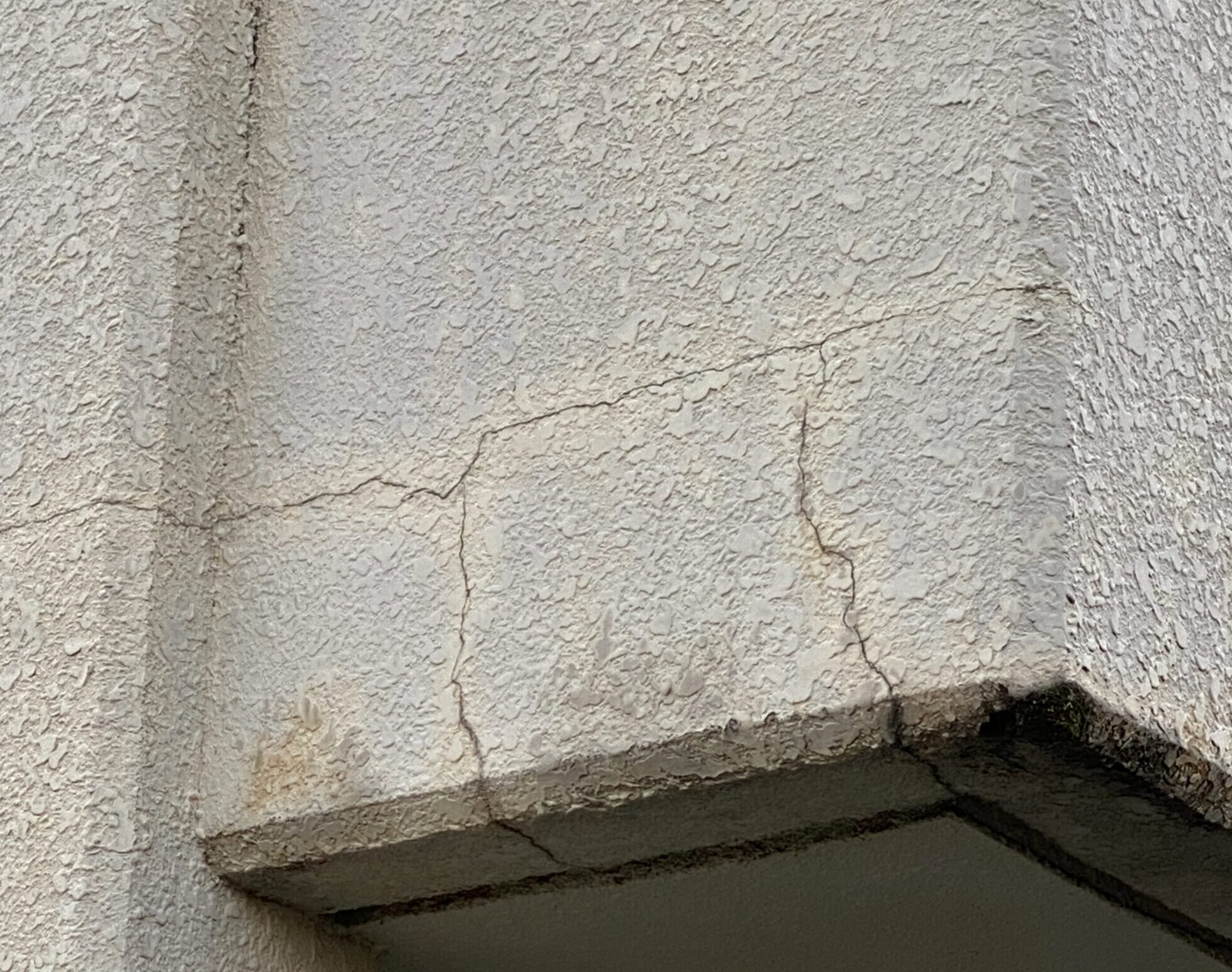 ひび割れ（クラック）